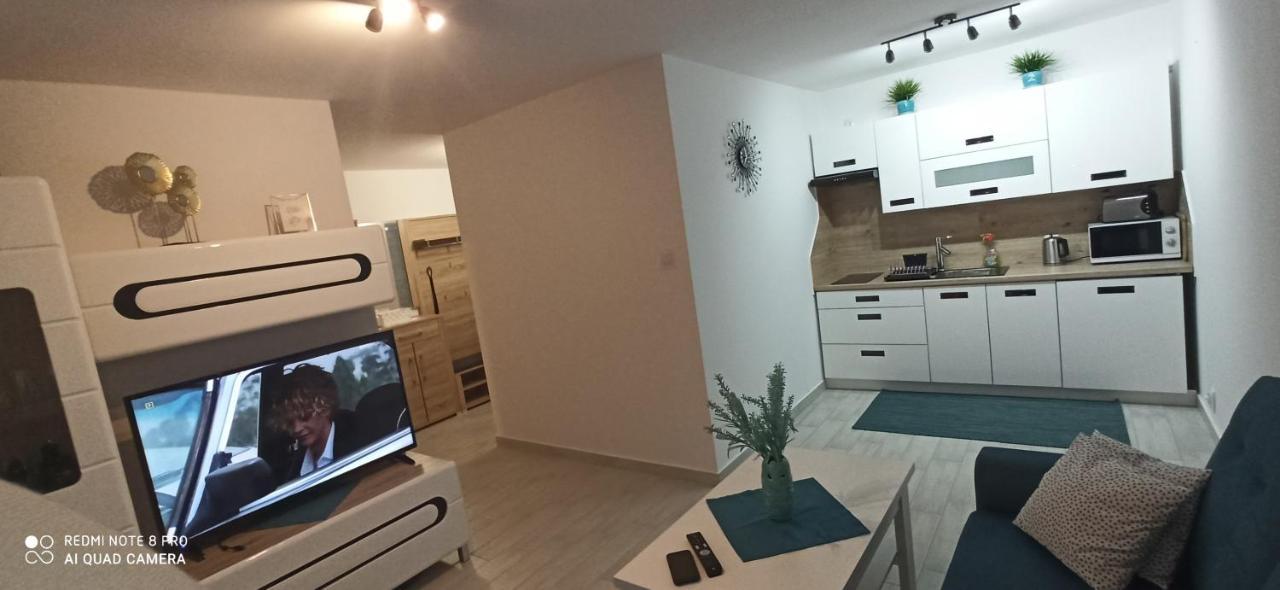Magdalenka Apartment Legnica Ngoại thất bức ảnh
